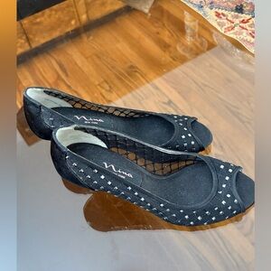 Nina Women's Black and Silver Mesh Kitten Heel